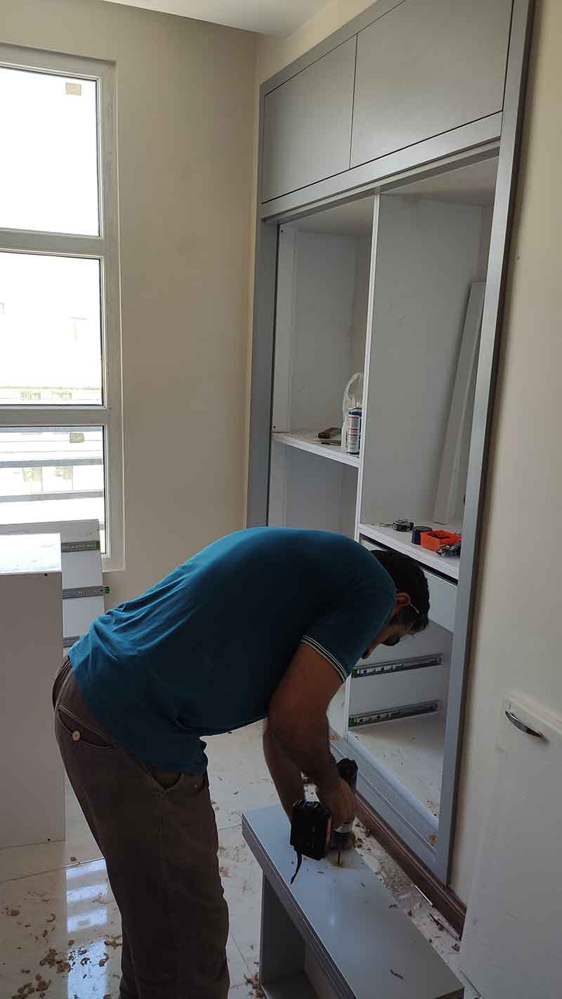 اجرای کمد دیواری ساده اجرای کمد دیواری ساده