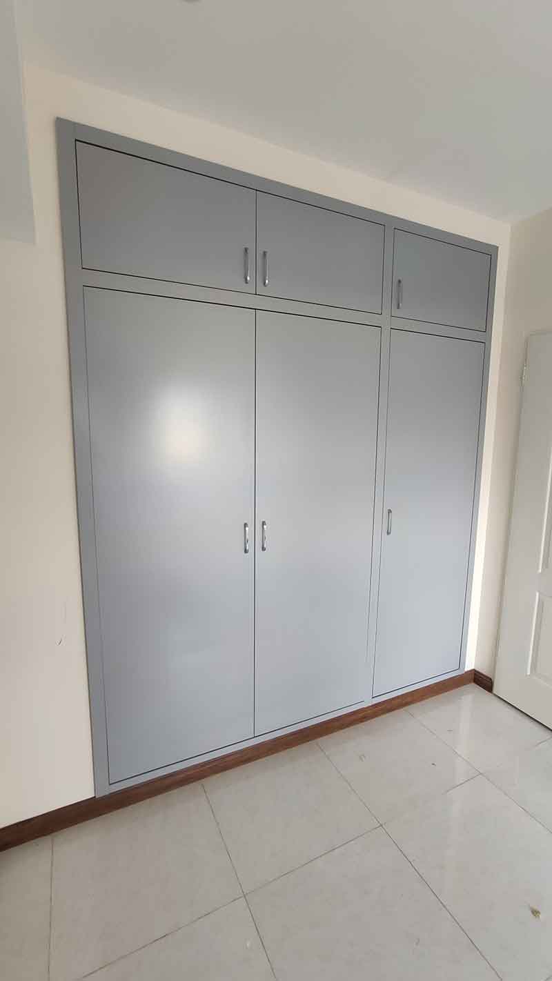 اجرای کمد دیواری ساده اجرای کمد دیواری ساده