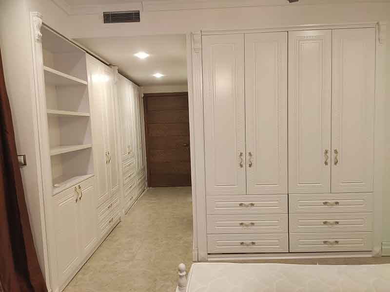 اجرای کمد دیواری کلاسیک در دزاشیب اجرای کمد دیواری کلاسیک در دزاشیب