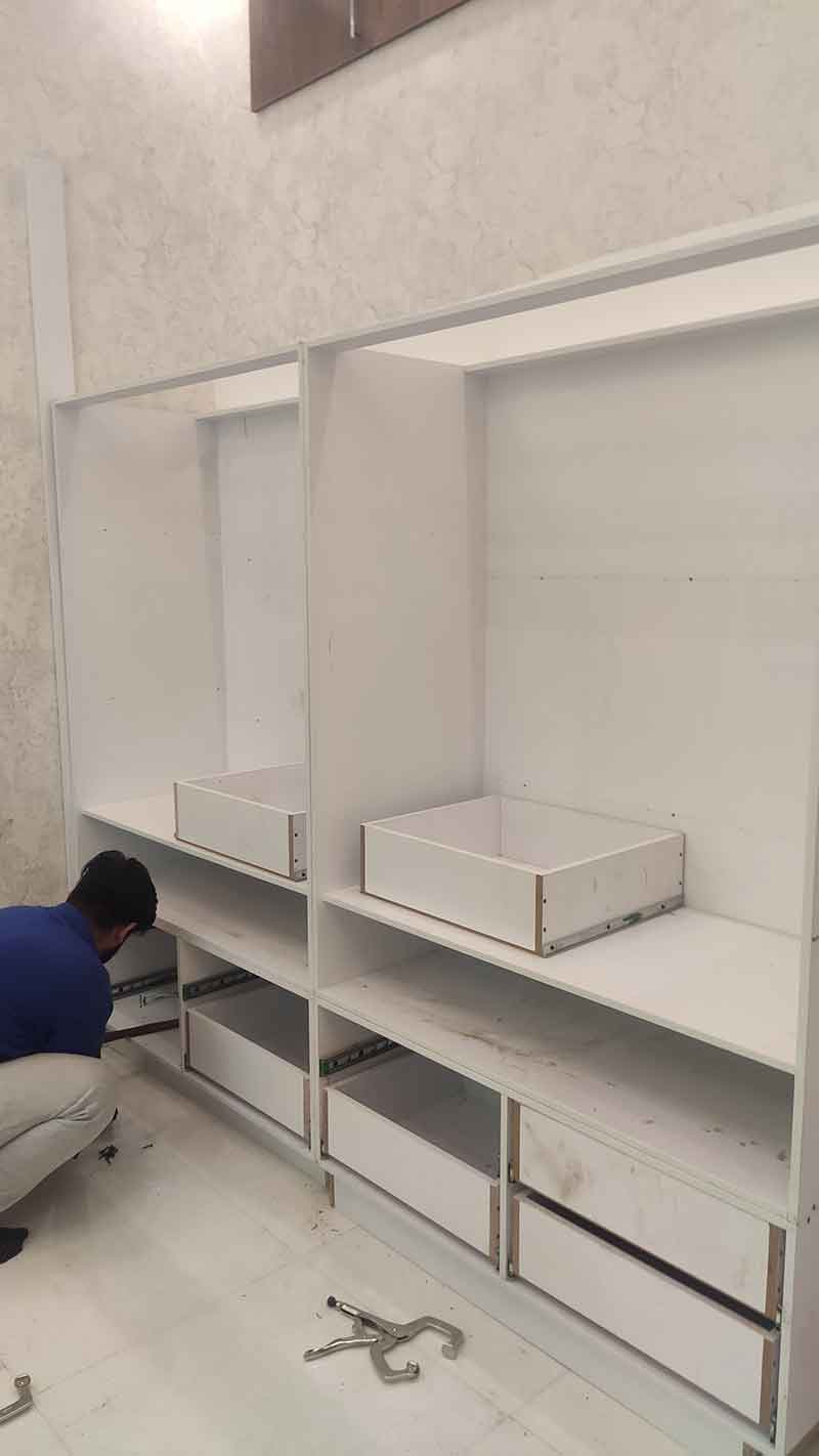 اجرای کمد دیواری مدرن در چهارباغ کرج اجرای کمد دیواری مدرن در چهارباغ کرج